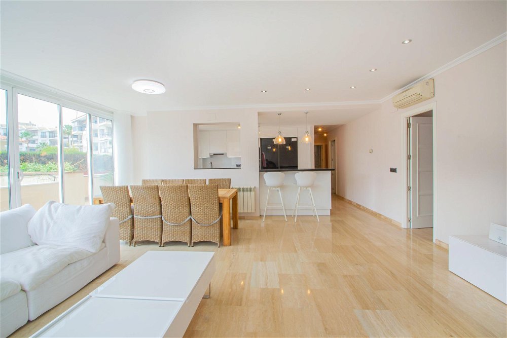 luxurious ground floor apartment in a prestigious central complex 400m from albir beach 1103212620