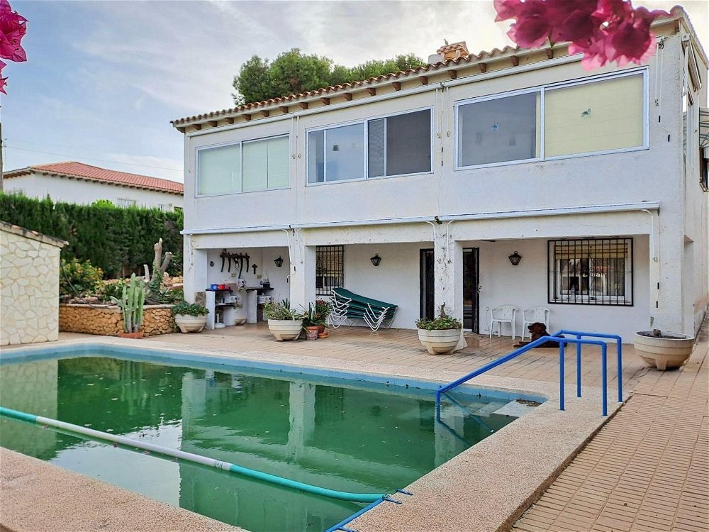 detached villa of 320m2 and 5 bedrooms in alfaz del pi – #ac-05372 678526684