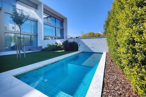 3+1 bedroom Townhouse w/ garden in luxury condominium, Cascais 1326325029