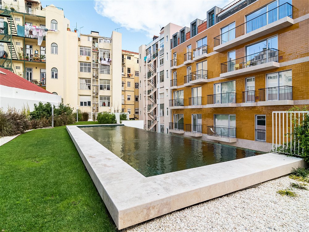 3 bedroom apartment in a private condominium in the centre of Lisbon 1374020045