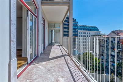 6 Bedroom apartment with balcony in Saldanha, Lisbon 3743323605