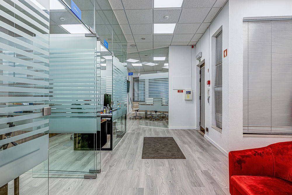 Large office on Avenida de Cascais 512110399