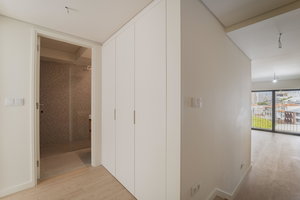 1+1 apartment with terrace in the center of Porto 933328885