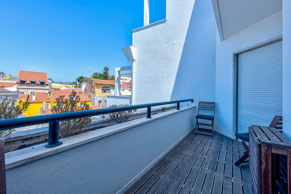 2 bedroom apartment with balcony and 2 parking spaces in Lisbon 2619949672