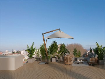 Penthouse with rooftop pool 3974207729