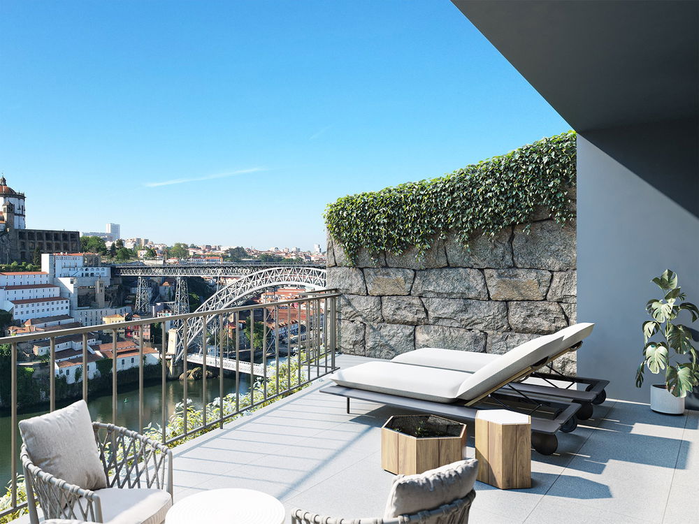 2 bedroom apartment with balcony in downtown Porto area 3176805988