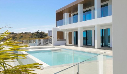 5 bedroom villa with sea view at Monte Rei Golf Resort, Algarve 68032487