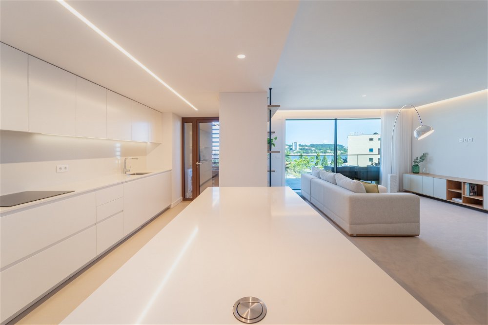 3-bedroom apartment with balcony and parking in Vila Nova de Gaia 273523187