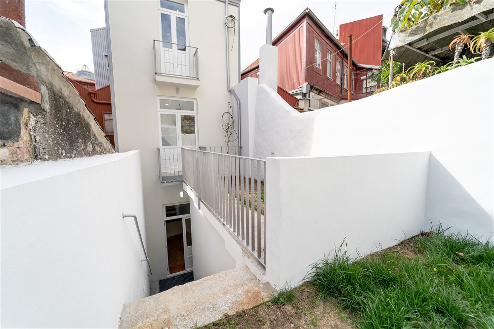 1 bedroom apartment in the historic area of Porto 4064350743