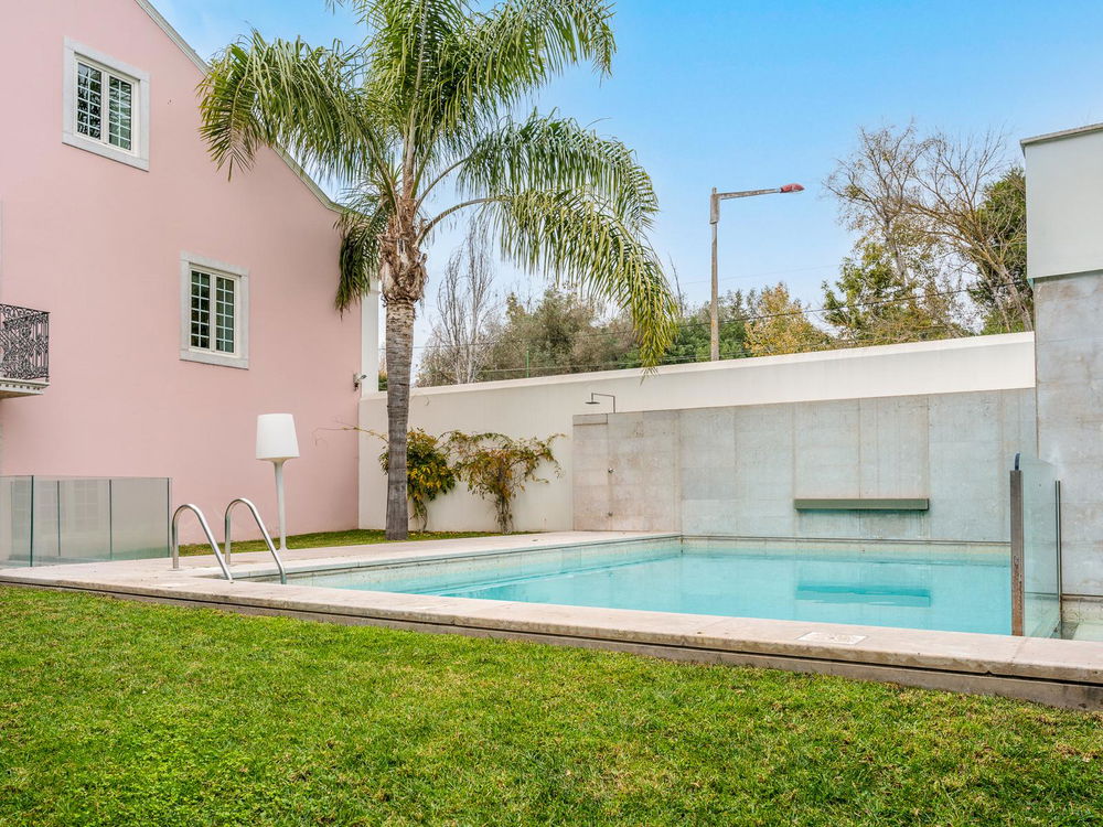 5 Bedroom Duplex apartment in a gated community in Belém 1302185991