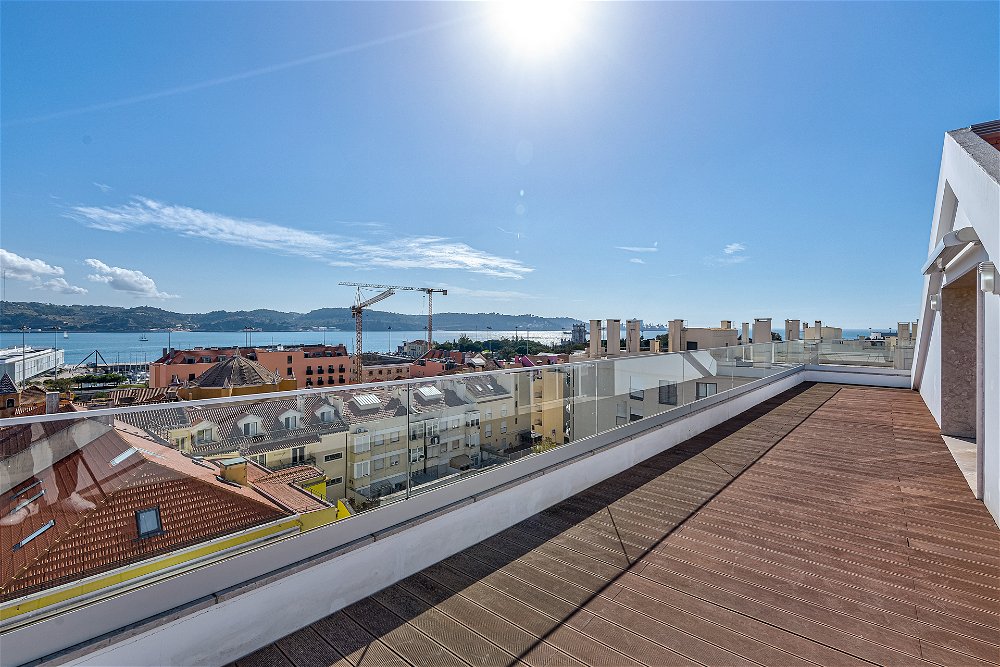 4 penthouse duplex apartment with large terrace overlooking Rio in Restelo 3068430624