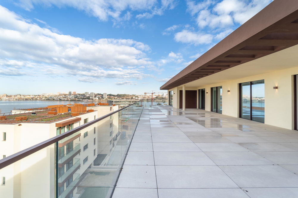 Penthouse T4 em Vila Nova de Gaia na Quinta Marques Gomes 1707977312