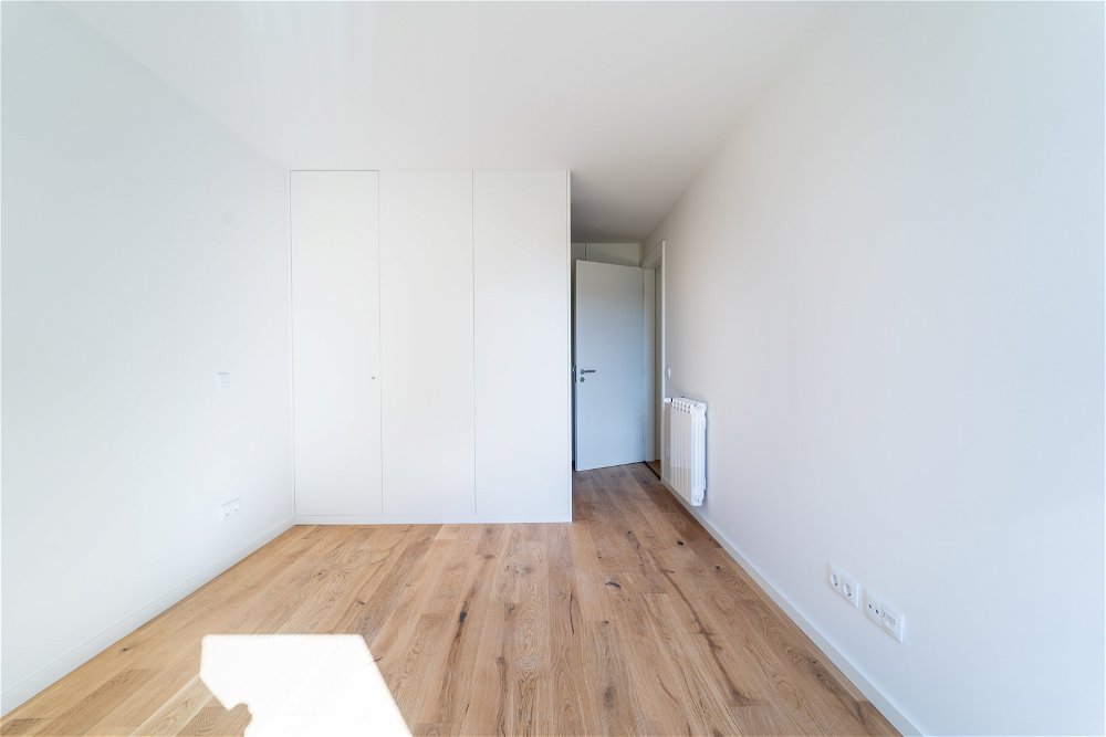 3 bedroom apartment with garden in antas atrium development, Porto 4123829215
