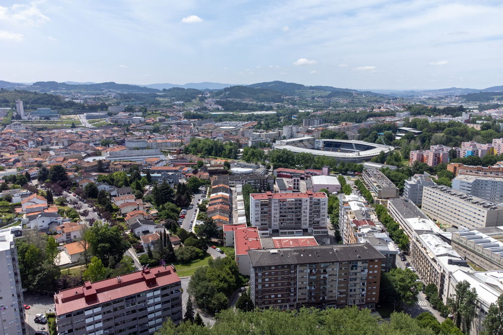 1 bedroom apartment with garage inserted in new development of the cradle city, Guimarães 3349977930