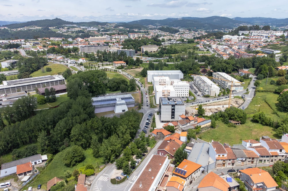 1 bedroom apartment with garage inserted in new development of the cradle city, Guimarães 2632662022