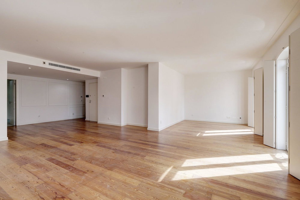 Charming 4 bedroom apartment with two parking spaces in Lapa 3779682235