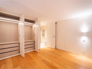 New 1 bedroom flat in downtown Porto 3095939172