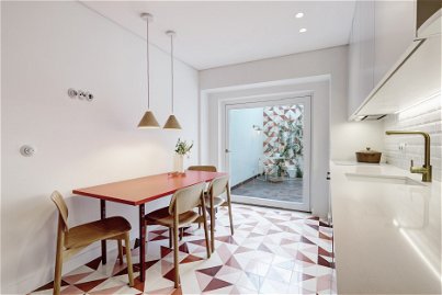 2 bedroom Townhouse furnished, with patio in Belém, Lisbon 1114382609