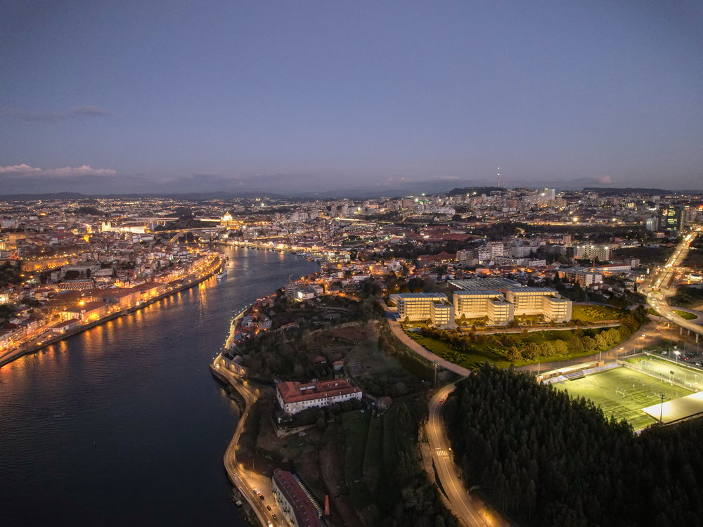 3 bedroom apartment with balcony, in the latest development to be born on the banks of the Douro River 4049406887