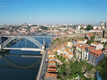 1 bedroom apartment, in downtown Porto, overlooking river and Luis I Bridge 3606161589