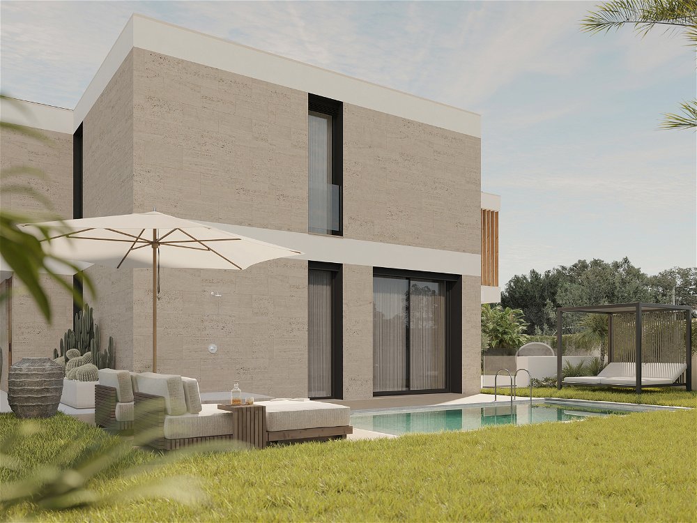 4 bedroom villa with garden inserted in a new development in Cascais 2421329873