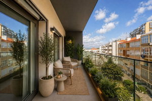 4 bedroom penthouse with balcony in new development in Cacilhas 3176596097