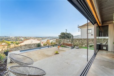 4 bedroom villa in Porto with pool river view 731715771