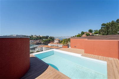3 bedroom penthouse with private pool and views over the Douro River 2312754379