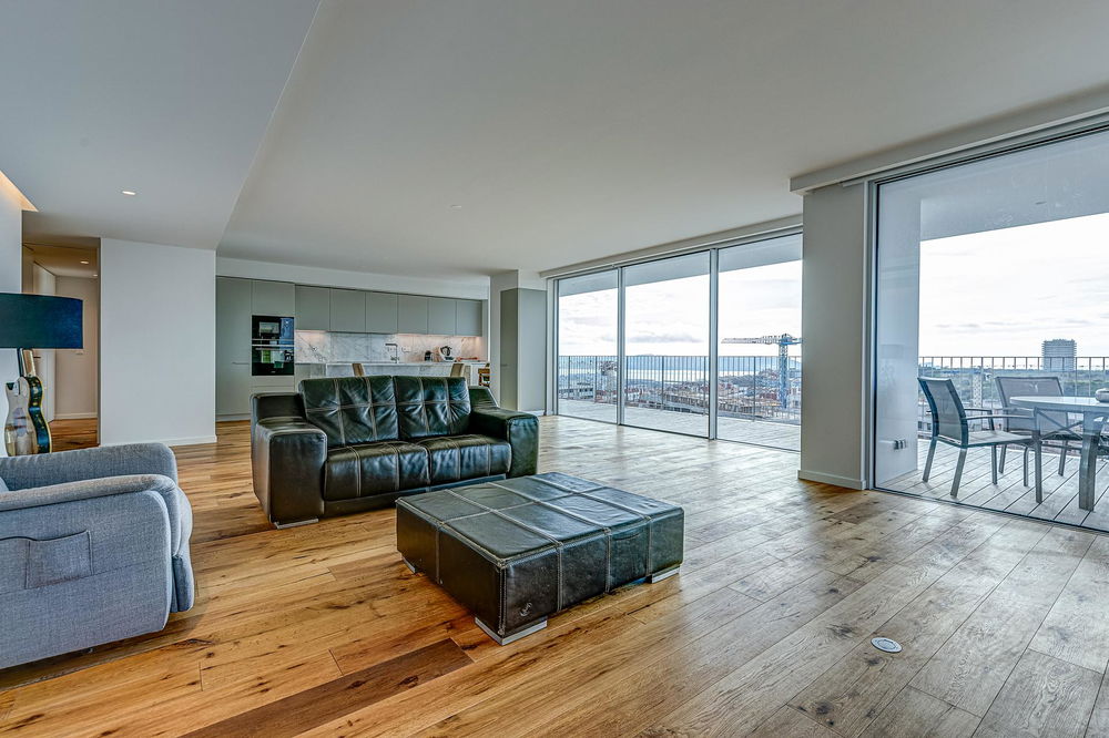 4 bedroom condominium flat with pool in Miraflores 2318983587