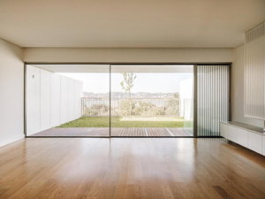 5 bedroom villa with garden in new development in Alcântara 1448871078