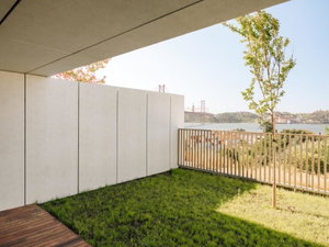 5 bedroom villa with garden in new development in Alcântara 641134633