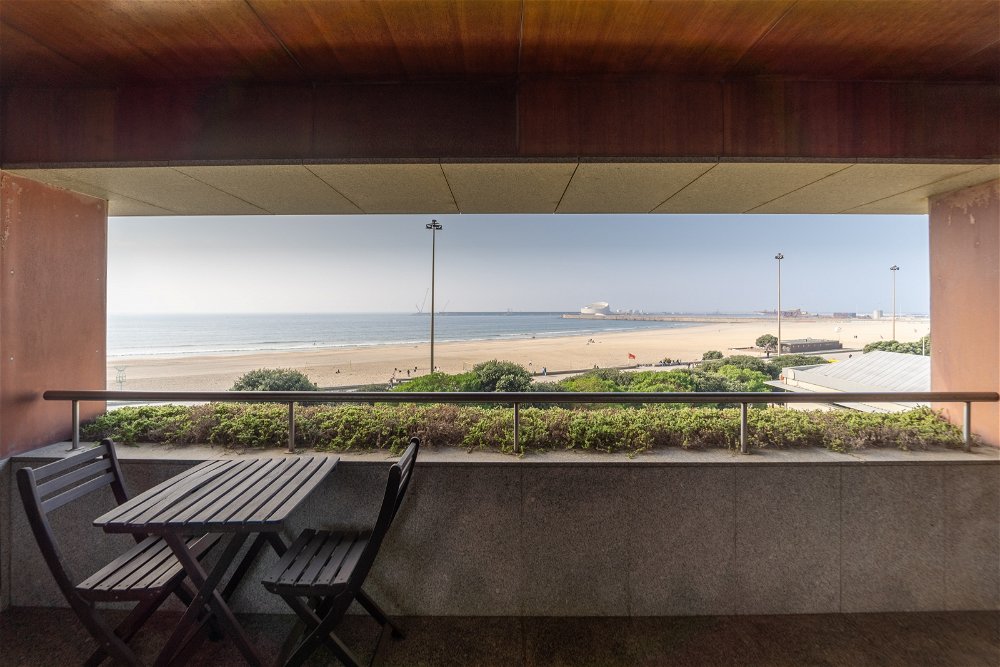 3 bedroom flat with balcony, in front of the beach in Matosinhos Sul 1373471569