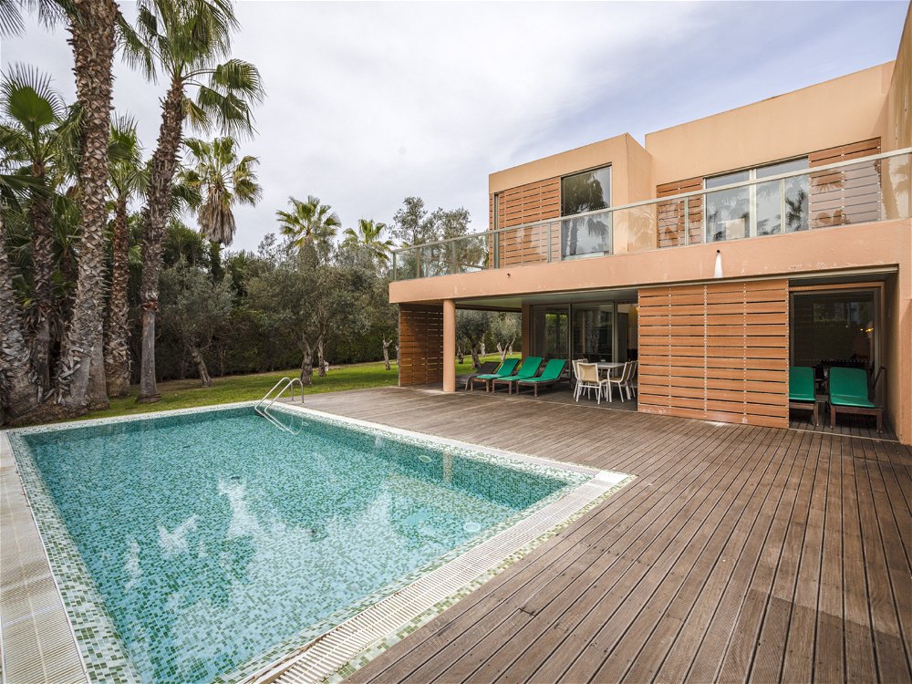 4 bedroom villa with swimming pool in a new development in the Salgados Nature Reserve 1169062430