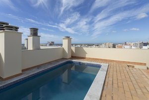 4 bedroom duplex flat with swimming pool, Center of Faro, Algarve 939834019