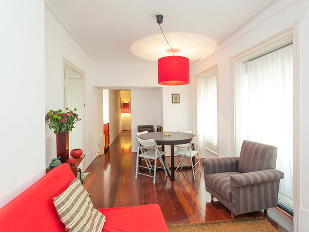 3 bedroom flat with terrace in the historic centre of Lisbon, a stone’s throw from Chiado 2363663832