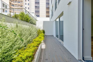 4 bedroom duplex flat with patio and parking in the heart of the city of Lisbon 2414366975
