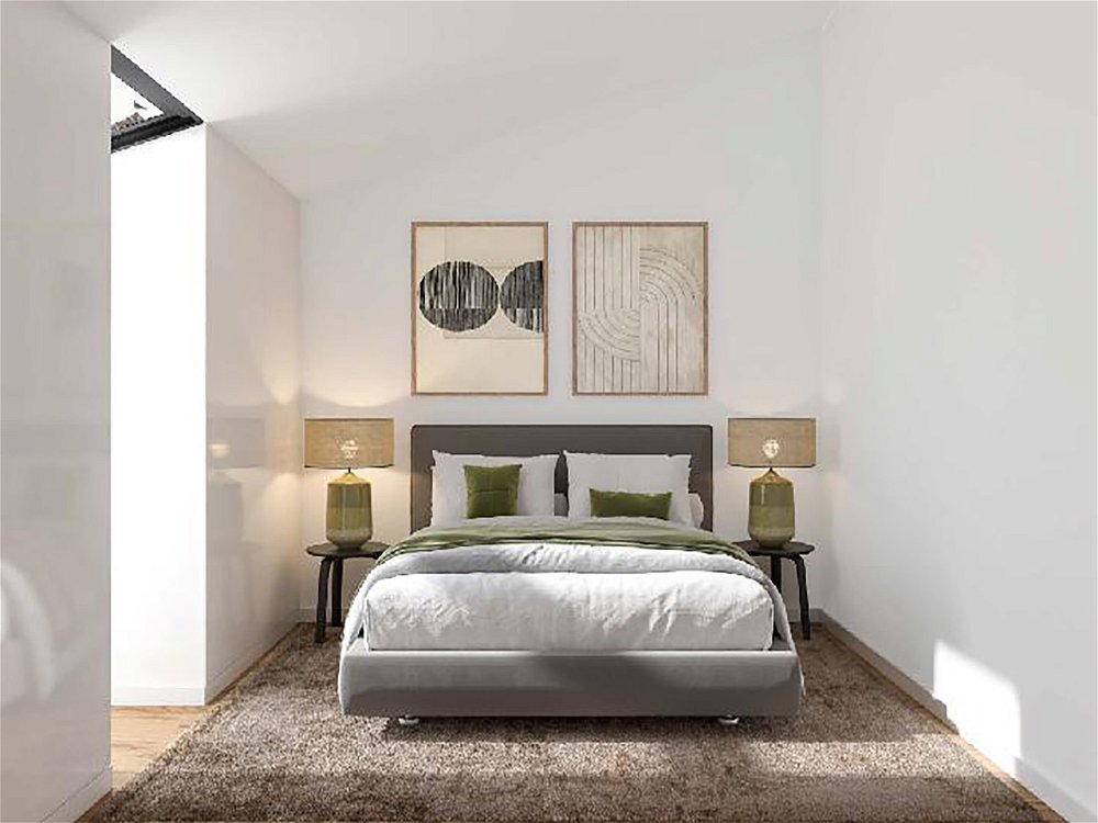 2 bedroom duplex flat next to the emblematic Rua de Santa Catarina 2481783300