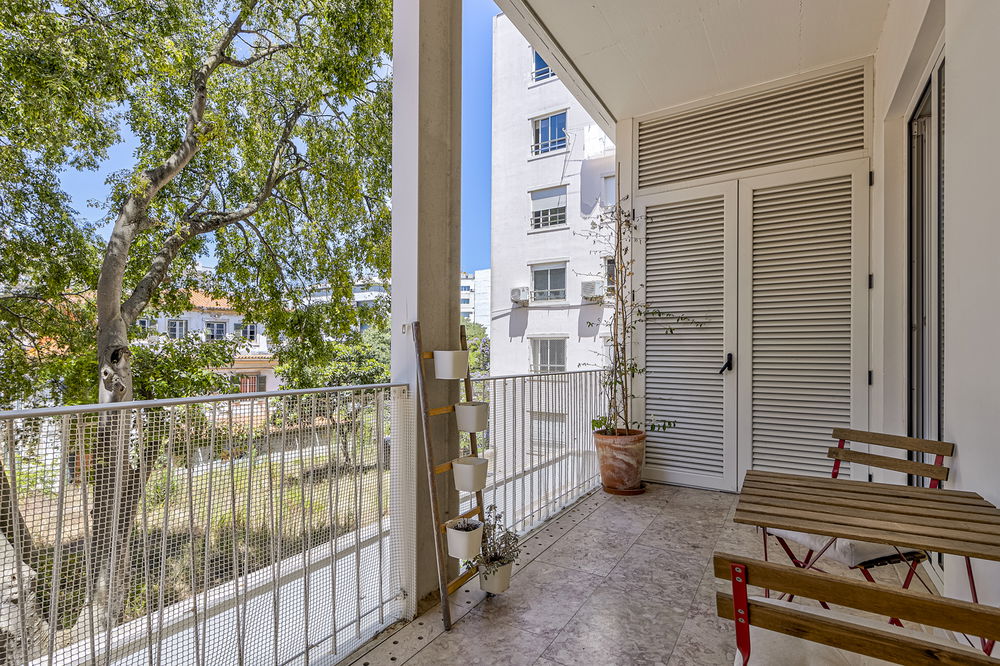 3 bedroom flat with balcony, parking and storage room in Avenidas Novas 2812898634