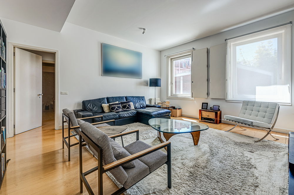 1 Bedroom apartment with parking in the heart of Chiado 1625353591