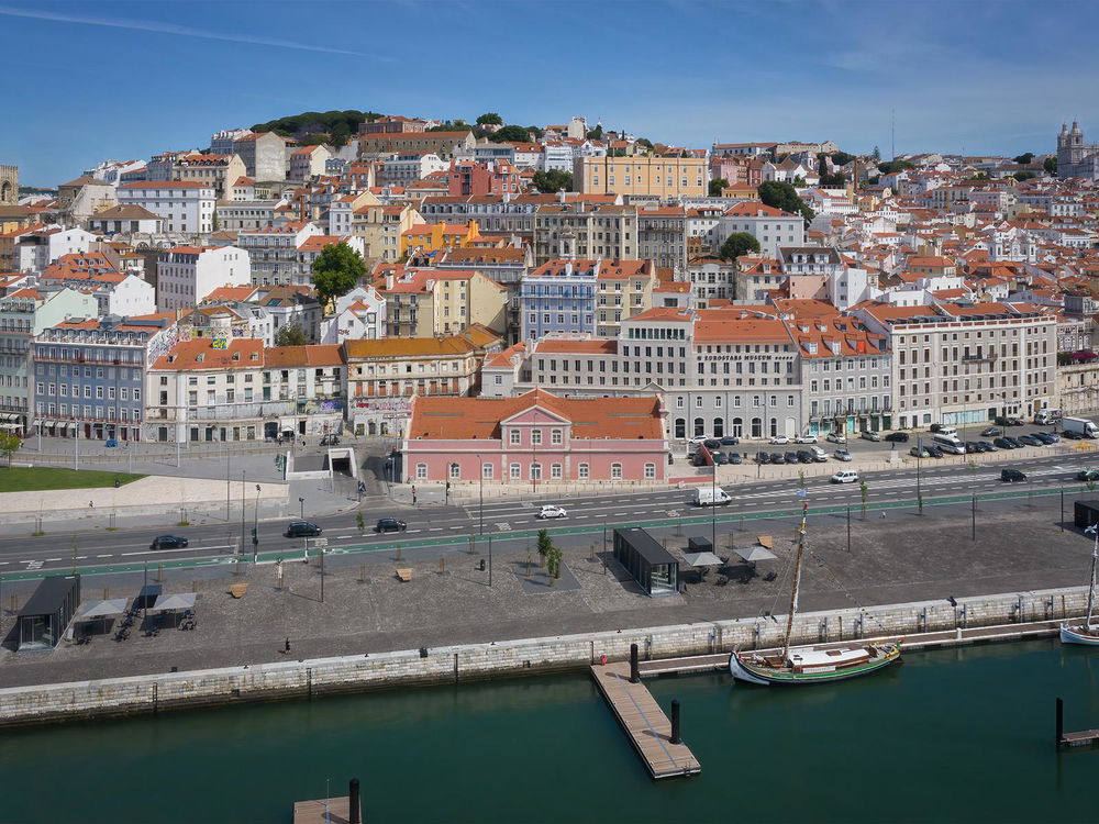 1+1 bedroom flat located in Alfama, Lisbon, with river view 2278748722