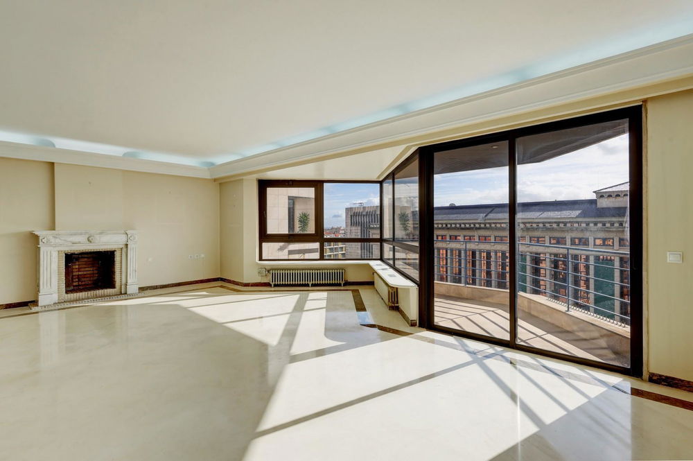4 bedroom flat with 330m2 in Via Veneto Building on Av. John XXI in Lisbon 3805150111