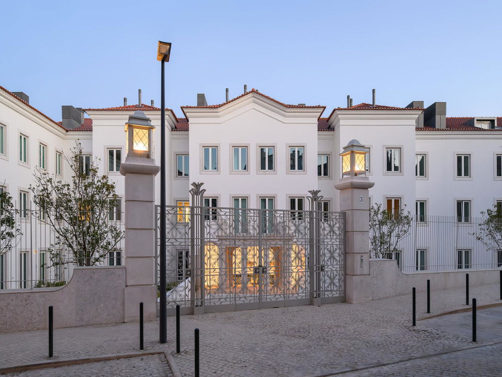 3 bedroom flat with balcony in a new development in Estrela 3992182326