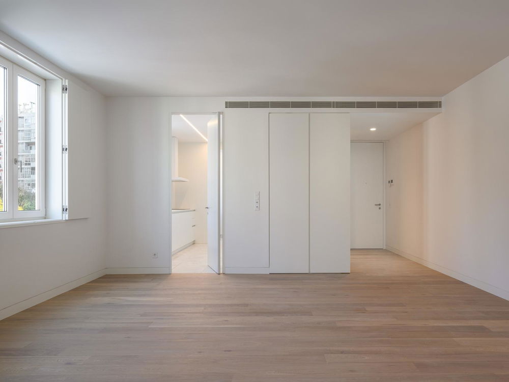 3 bedroom flat with balcony in a new development in Estrela 3992182326