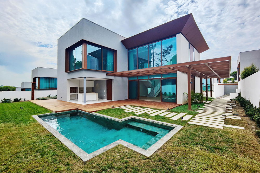 4 bedroom villa with garden and swimming pool in new development in Estoril 2553922441