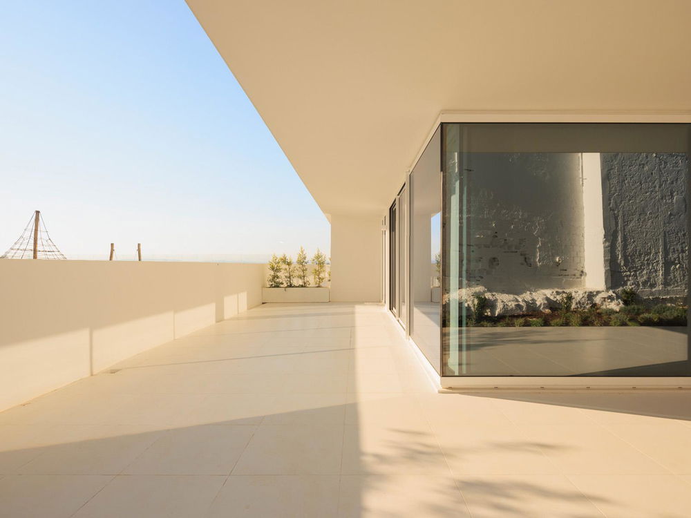 3 bedroom flat with balcony in new development in Seixal 2736683445