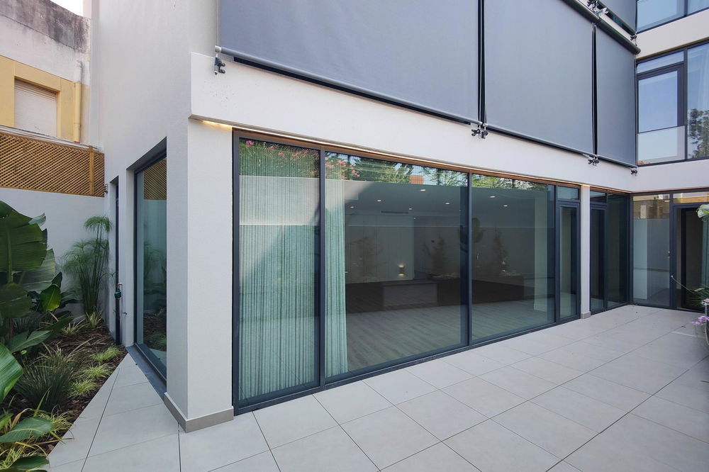 2 bedroom flat with terrace and parking in Alcântara, Lisbon 588293576