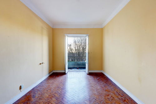 3 bedroom flat to remodel near Amoreiras, Lisbon 687051573