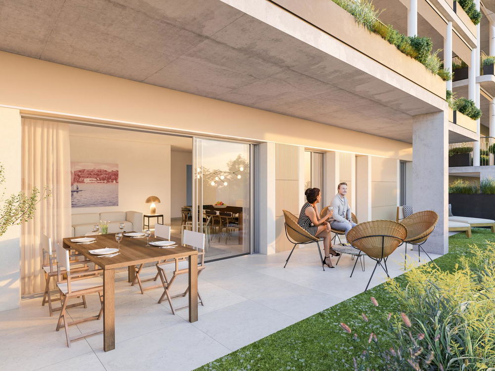 2 bedroom flat with balcony and parking in Caparica 114174817