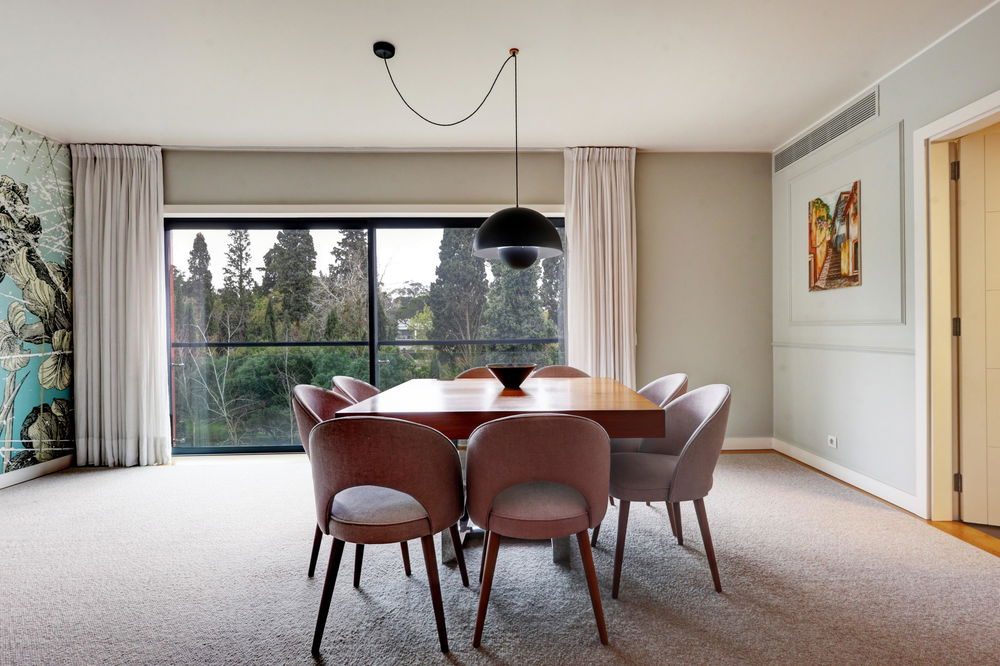 3 bedroom flat with 177 m2, with 4 parking spaces and storage room 1142381486