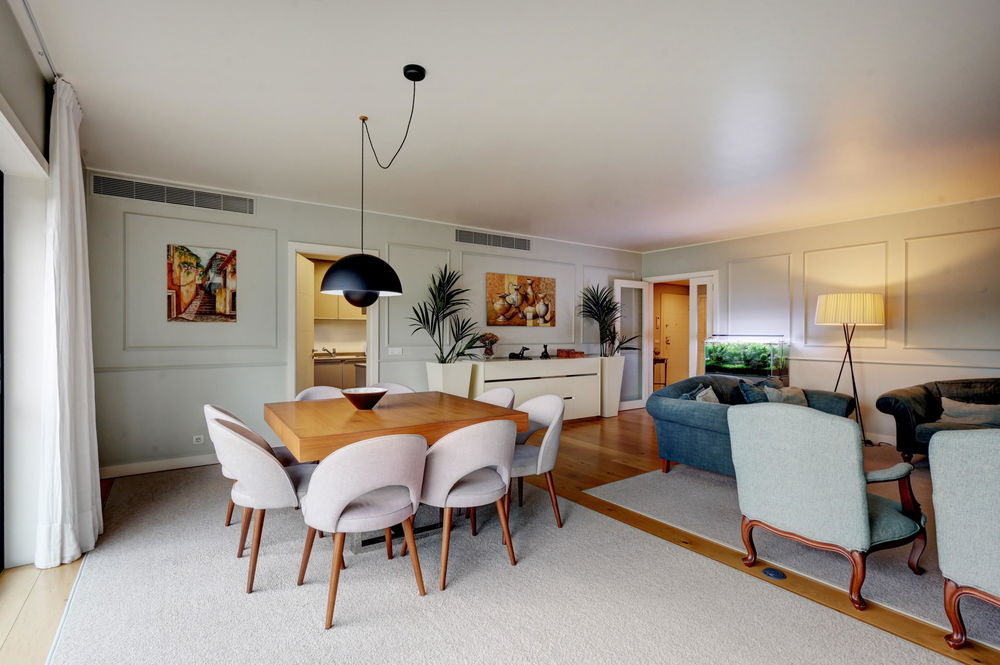 3 bedroom flat with 177 m2, with 4 parking spaces and storage room 1142381486